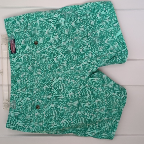 Men's 34 Vineyard Vines Island Short - Picture 2 of 5